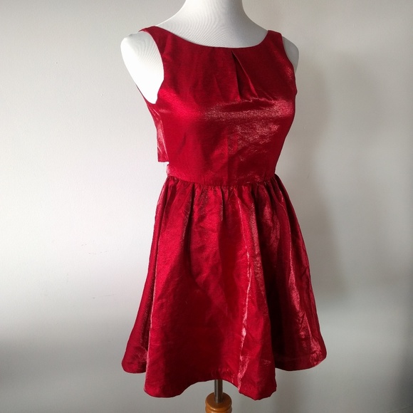 ❎ *Sold* Red Metallic Dress - Picture 2 of 8